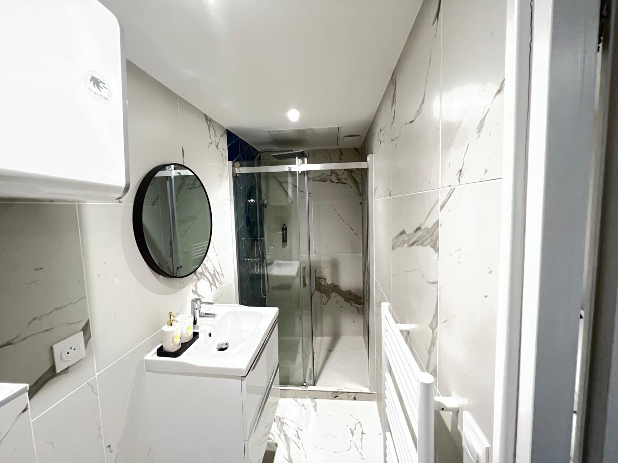 Wavy, Centre Apartment *